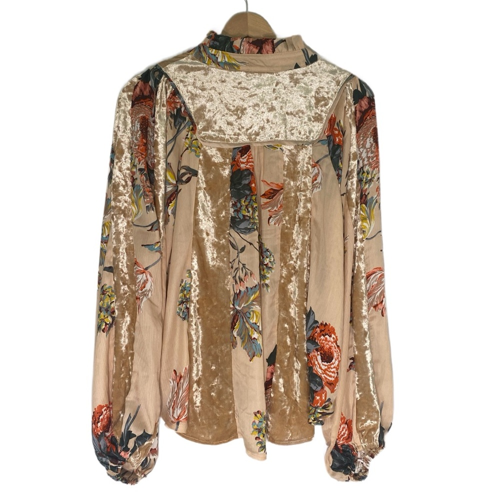 Women’s Gigio Floral Blouse with Velvet Accents- Sz L Boho Feminine Flowy - Picture 2 of 8